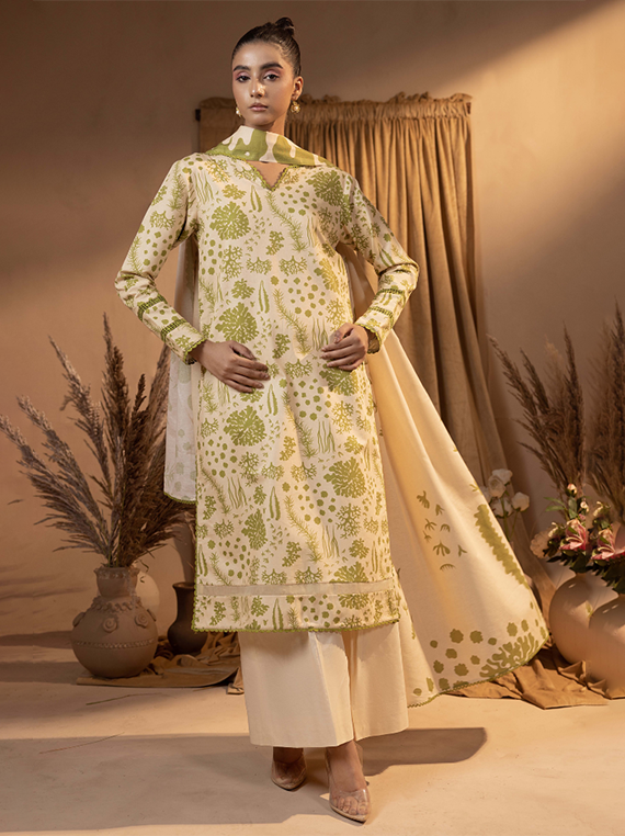 Luxury Winter Essentials Collection 2026 (Humdum Raya  D-07)