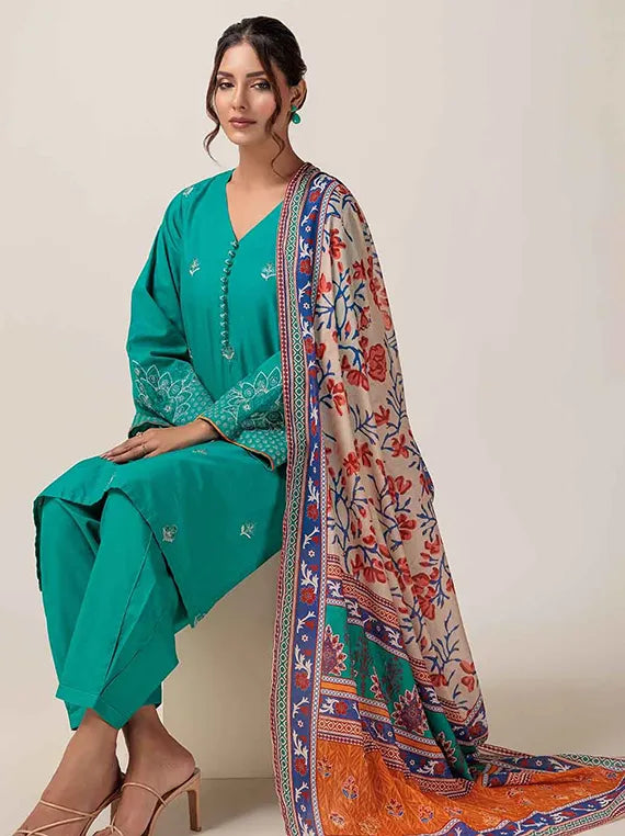 Bloom and Beyond Premium Lawn Collection 2025 (RSR233P60)