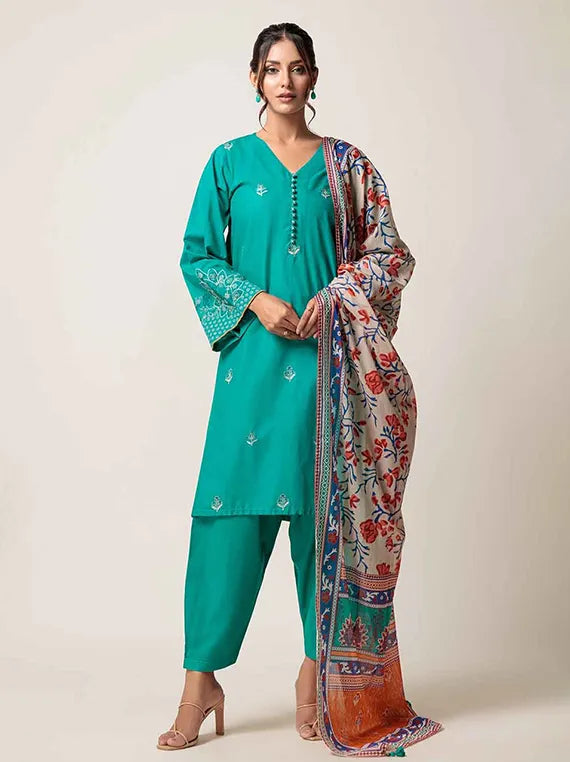 Bloom and Beyond Premium Lawn Collection 2025 (RSR233P60)