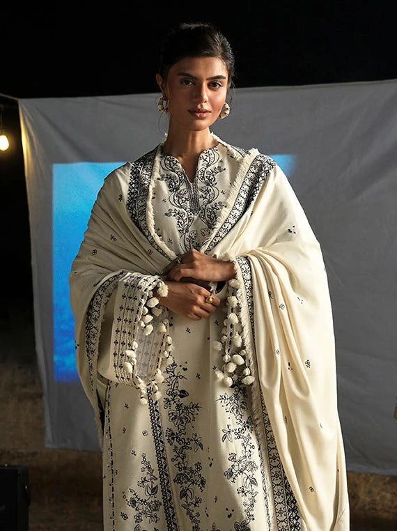 Charm of Winter by Gul Ahmed Unstitched Collection'26 (AY-62002)