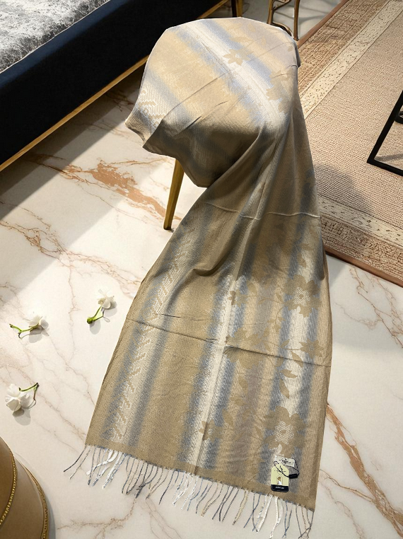 Chic & Comfy Check Wool Staller Edit25 (25ST28-02)