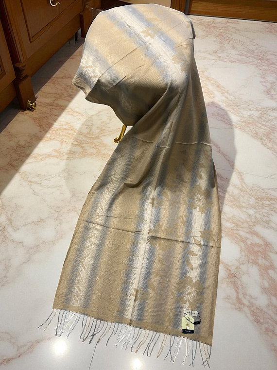 Chic & Comfy Check Wool Staller Edit25 (25ST28-03)