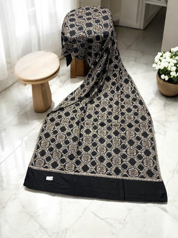 Cold Season Crystal Round Wool Shawl Edit 2025 Vol-25DS02 (25DS02-04)