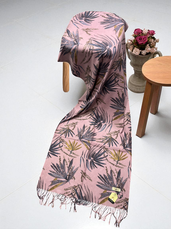 Cozy Season Printed Wool Staller Edit25 (25ST25-04)