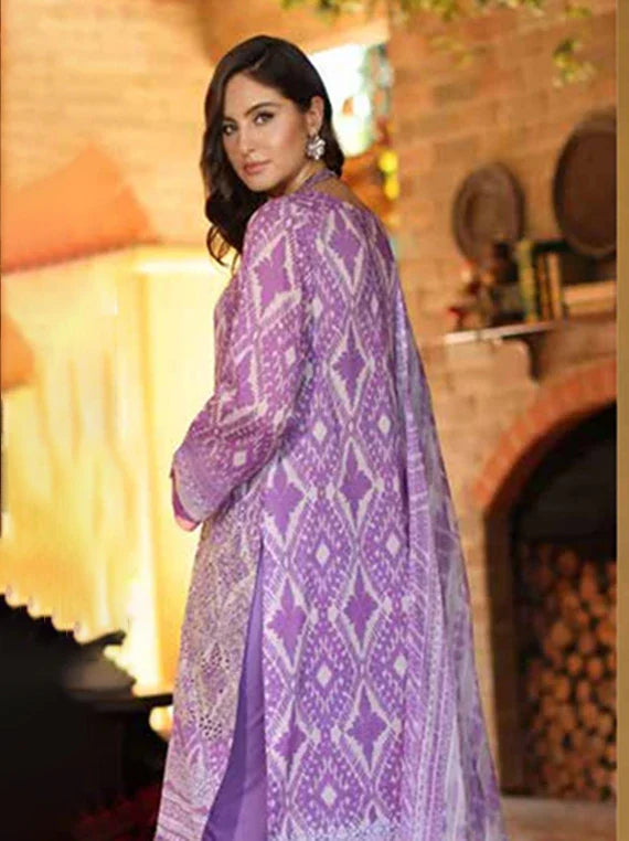 DARIA by Riaz Arts Embroidered Lawn Collection 2026 (D-04)