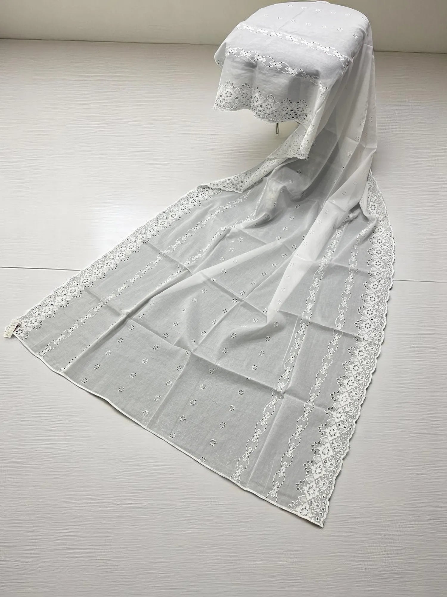 Elegant Embroidered Lawn Shawl Edit 2025 (25SH56-02)