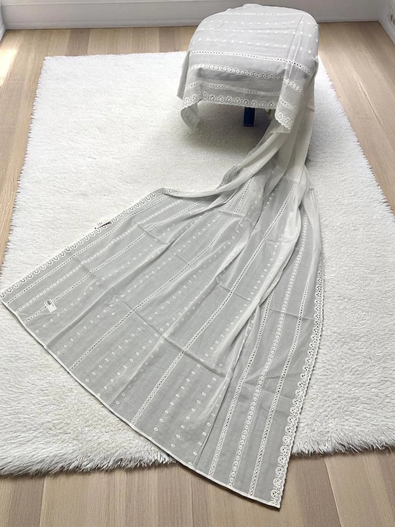 Elegant Embroidered Lawn Shawl Edit 2025 (25SH61-02)