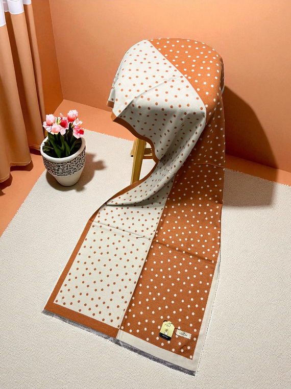 Graceful Printed Check Wool Stoller Edit25 (25ST27-11)