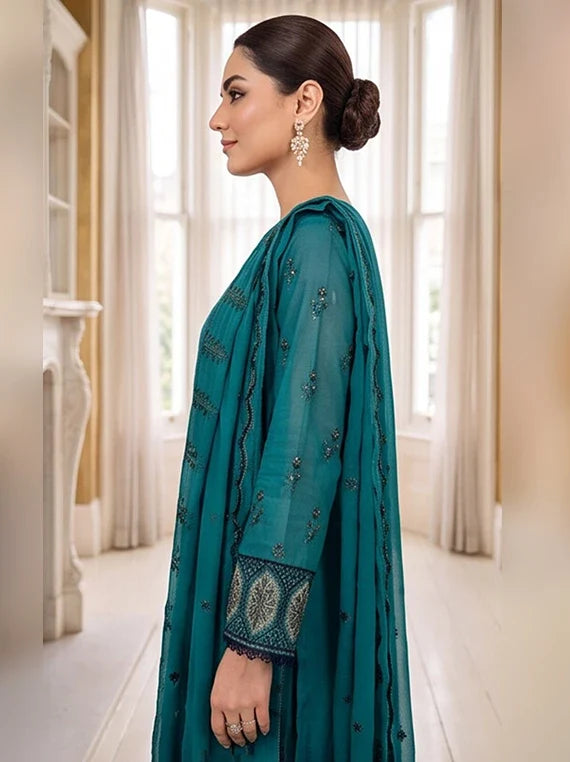 Gul Noor By Manizay Embroidered Karandi 2026 (D-05)