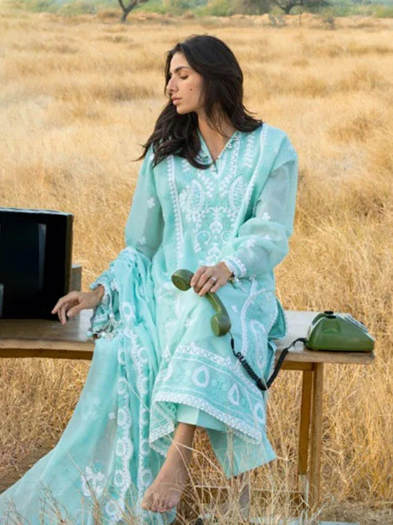 Gul Ahmed The Poetry Of Luxury Lawn Collection 2026 (LE62001)