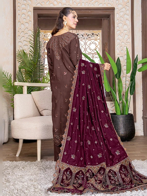 Kahani Peach Leather Collection With Embroidered Micro Velvet Shawl BY Riaz Arts (D-02)
