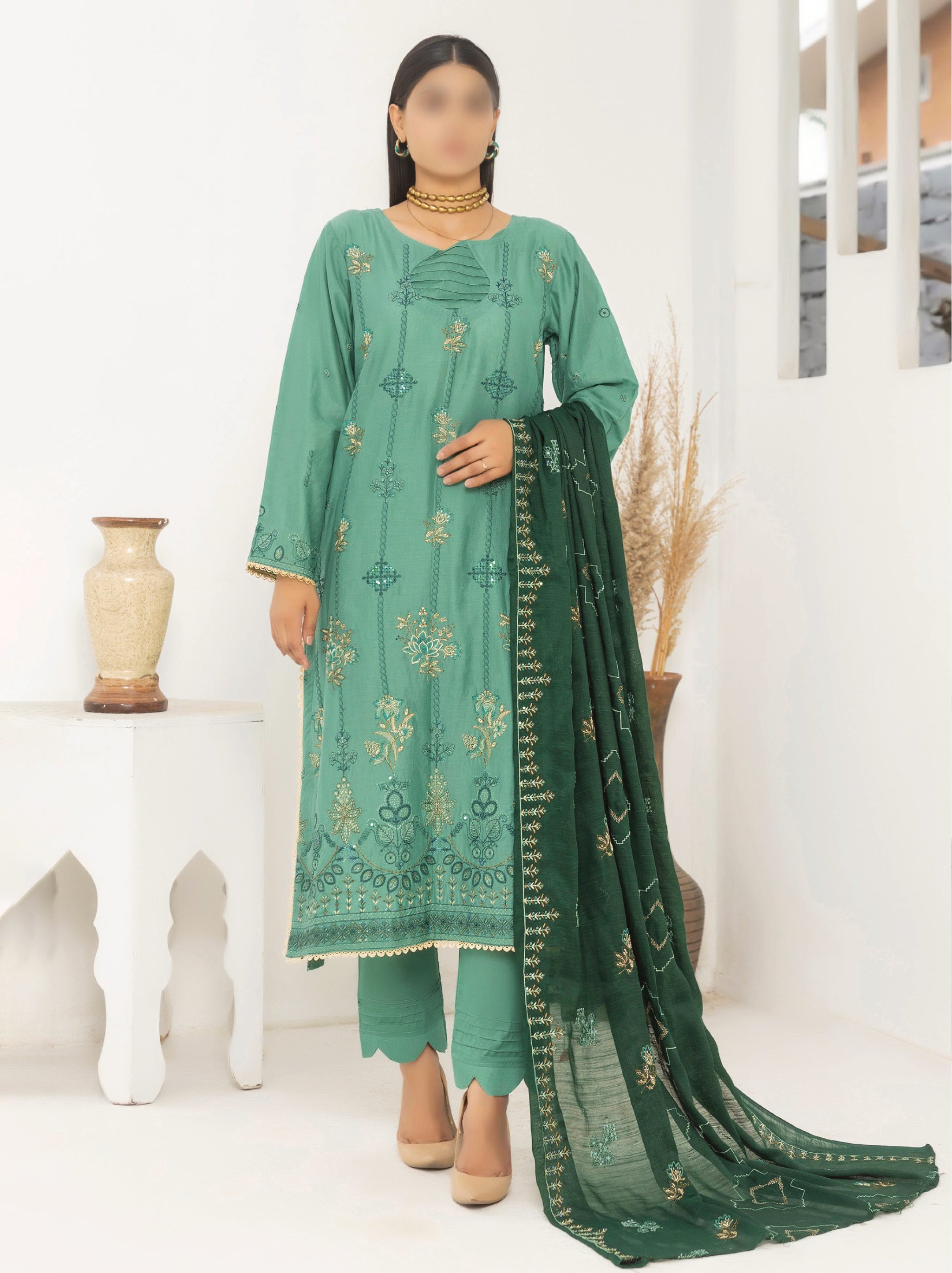 Laiba Luxury Embroidered Collection 2024 By SMF Vol-126 (D-04)