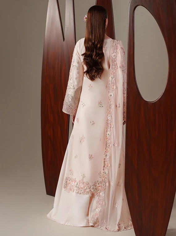 NOUVELLE by Emaan Adeel Luxury Chiffon Collection 2026 (06-LUMI)