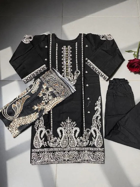 Ready to Wear Embroidered Khaddar Edit 2025 Vol-25MX23 (D-06)