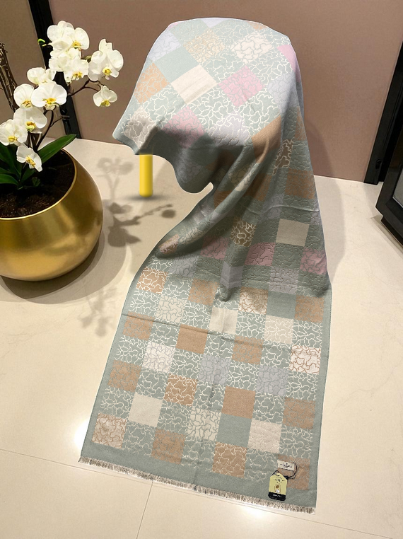 Signature Style Wool Check Staller Edit25 (25ST27-04)