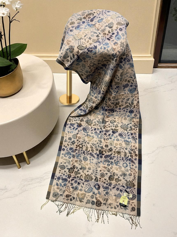 Snowy Days Check Wool Staller Edit25 (25ST27-06)