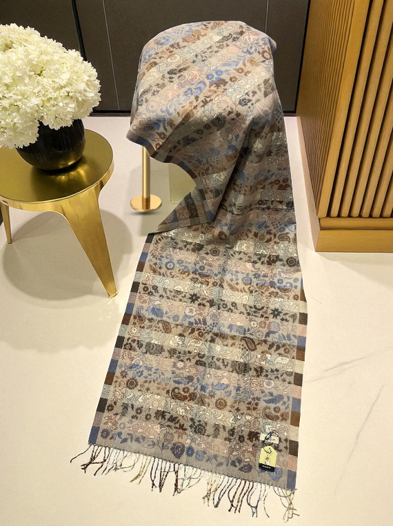 Snowy Days Check Wool Staller Edit25 (25ST27-07)