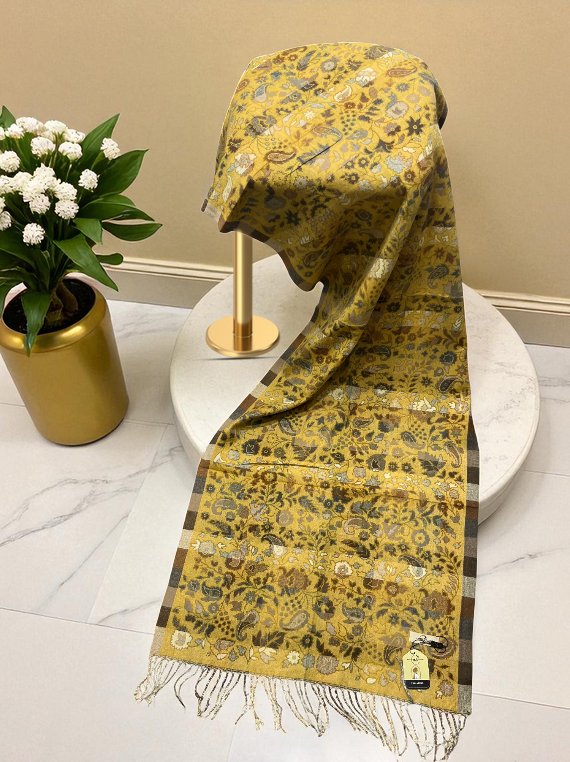 Snowy Days Check Wool Staller Edit25 (25ST27-08)