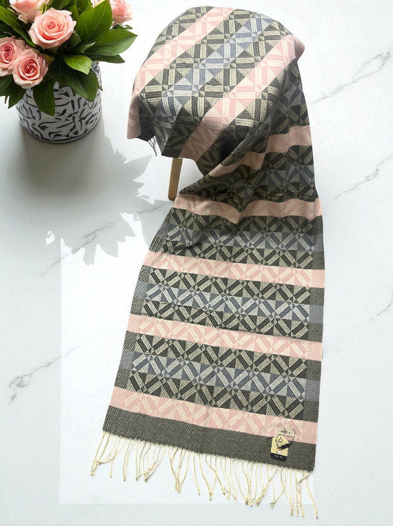 Velora Warm Check Wool Staller Edit25 (25ST23-02)