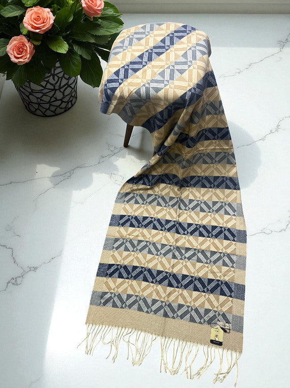 Velora Warm Check Wool Staller Edit25 (25ST23-06)