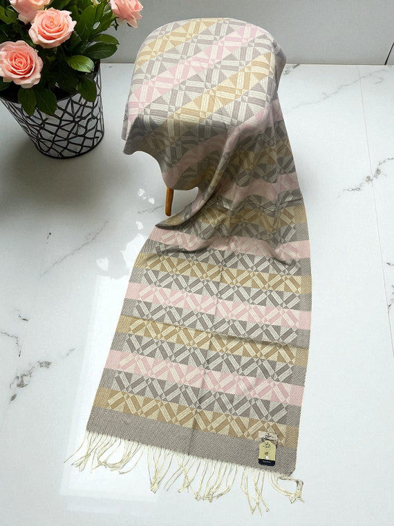 Velora Warm Check Wool Staller Edit25 (25ST23-07)