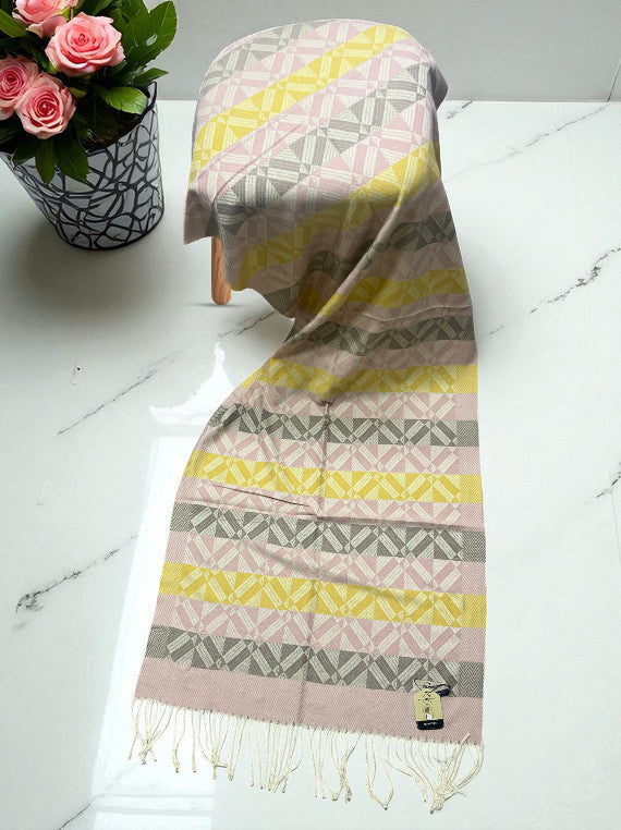 Velora Warm Check Wool Staller Edit25 (25ST23-10)