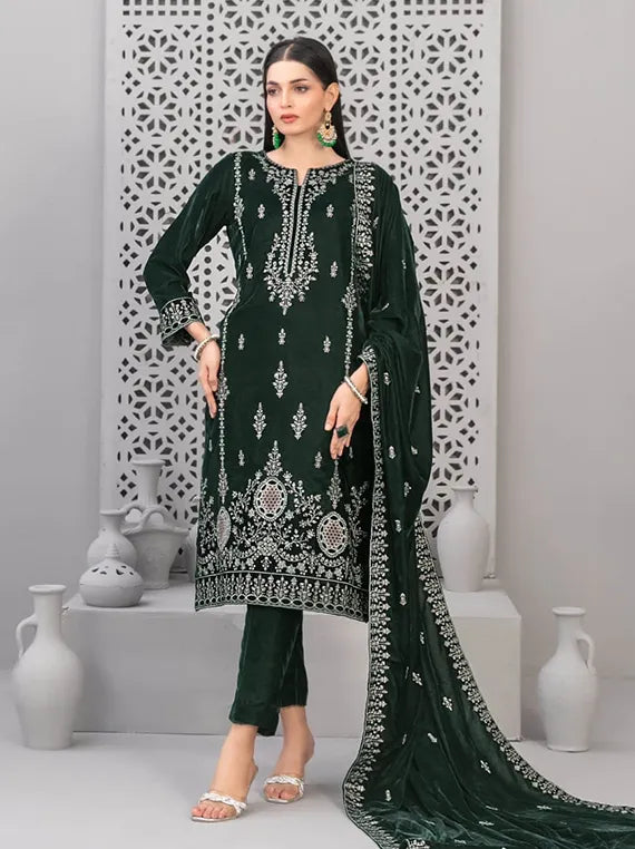 Velvora Embroidered Velvet Collection 2025 by Tawakkal Fabrics (D-4924)