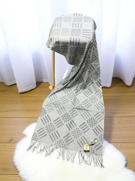 Warm and Soft Check Wool Staller Edit25 (25ST24-06)